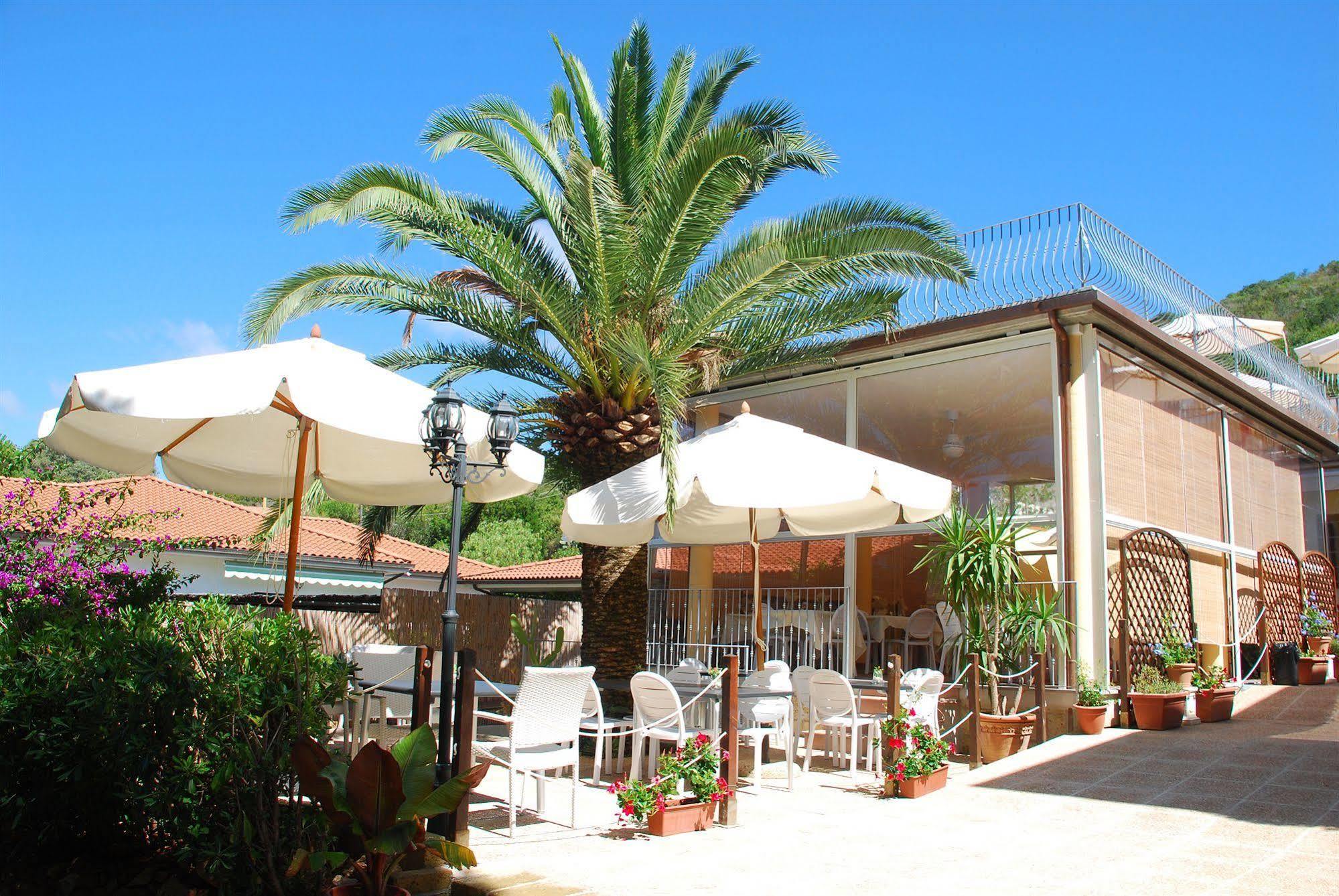 Hotel Villa Wanda Porto Azzurro Exterior foto